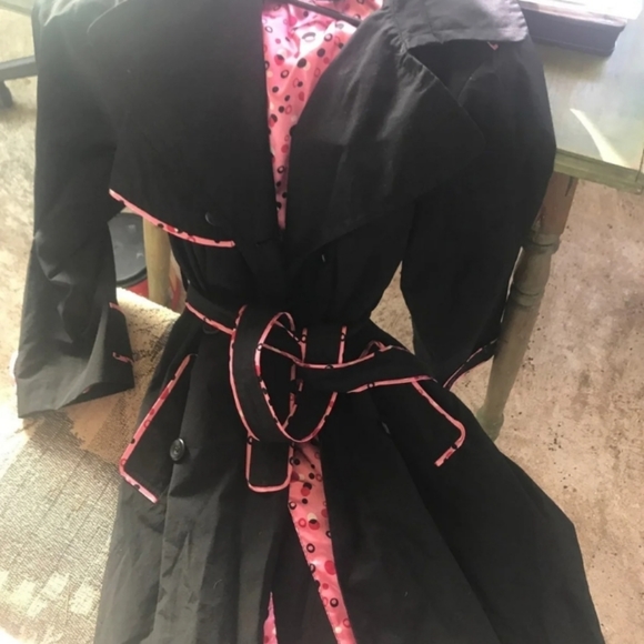 Adorable Venezia Peacoatw/ matching dress - Picture 3 of 6